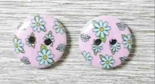 wood flowers buttons sewing 2 holes 1/2 inch pink green