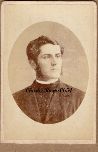 CDV MAN (VICAR?) BY KURTZ OF NEW YORK USA (trimmed) VICTORIAN ANTIQUE PHOTO - Picture 1 of 2