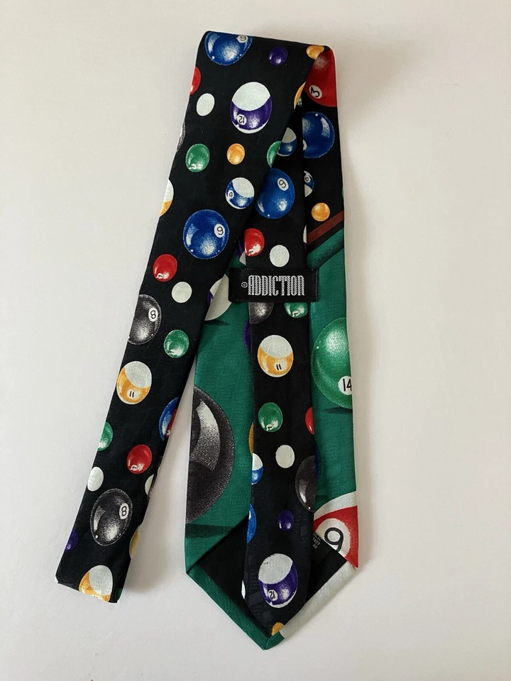 Gravata masculina Addiction poliéster jacquard bilhar oito bolas 56" - Imagem 3 de 4