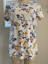 NWT croft barrow womens SMALL floral short sleeve Classic Tee $13