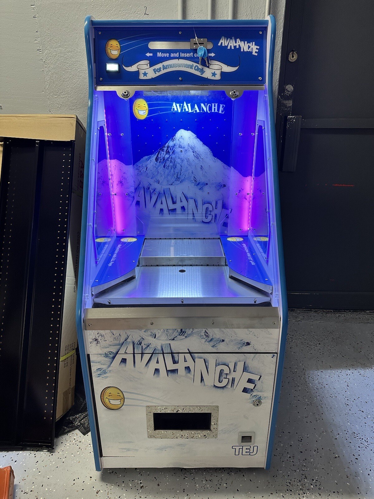 Quarter Coin Pusher Machine *Fast Shipping* Trusted Seller* AVALANCHE