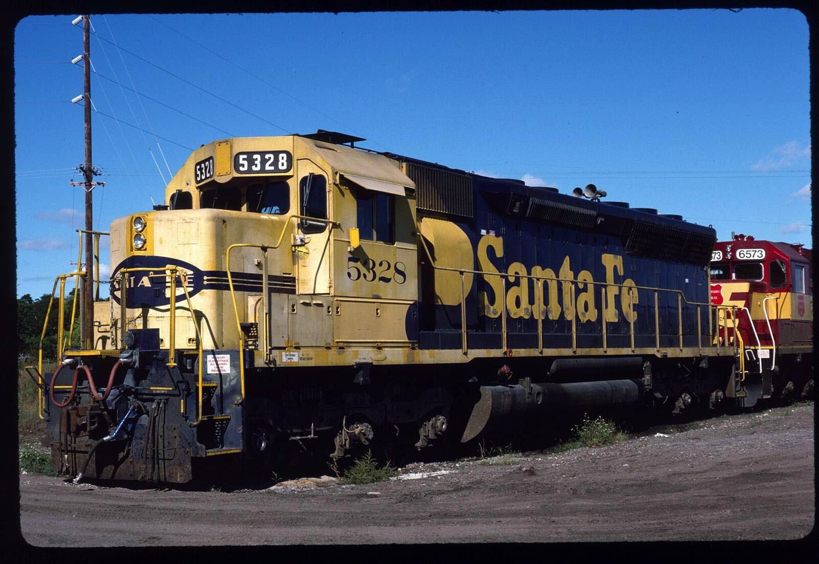 Original Rail Slide - ATSF Santa Fe 5328 Gladstone MI 9-29-1994 EMD ...