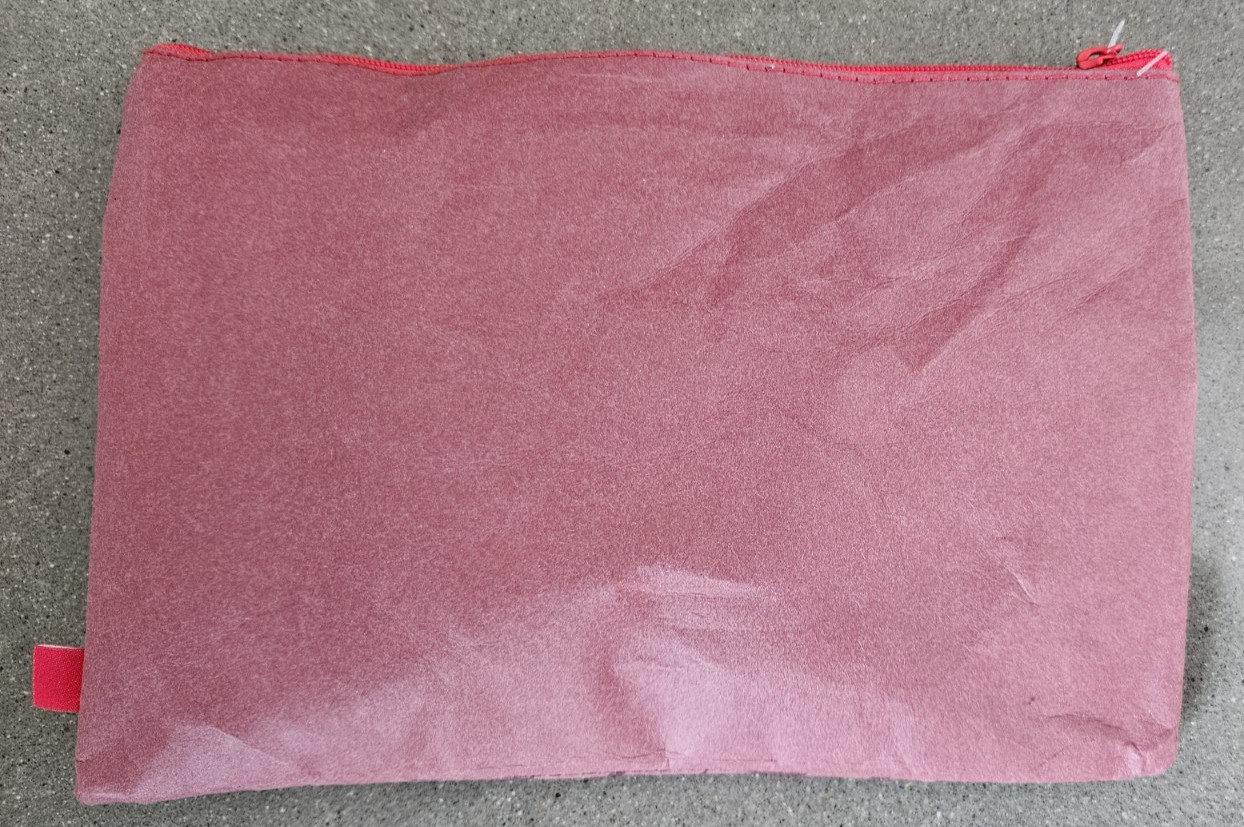 VIRGIN ATLANTIC Upper Class Goodie Bag Amenity Kit w/ Ren cremes NEW UNOPENED