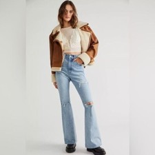 Levi  s NWT Premium 70s High Rise Flare Size 28 Free People Disco Bell Bottom