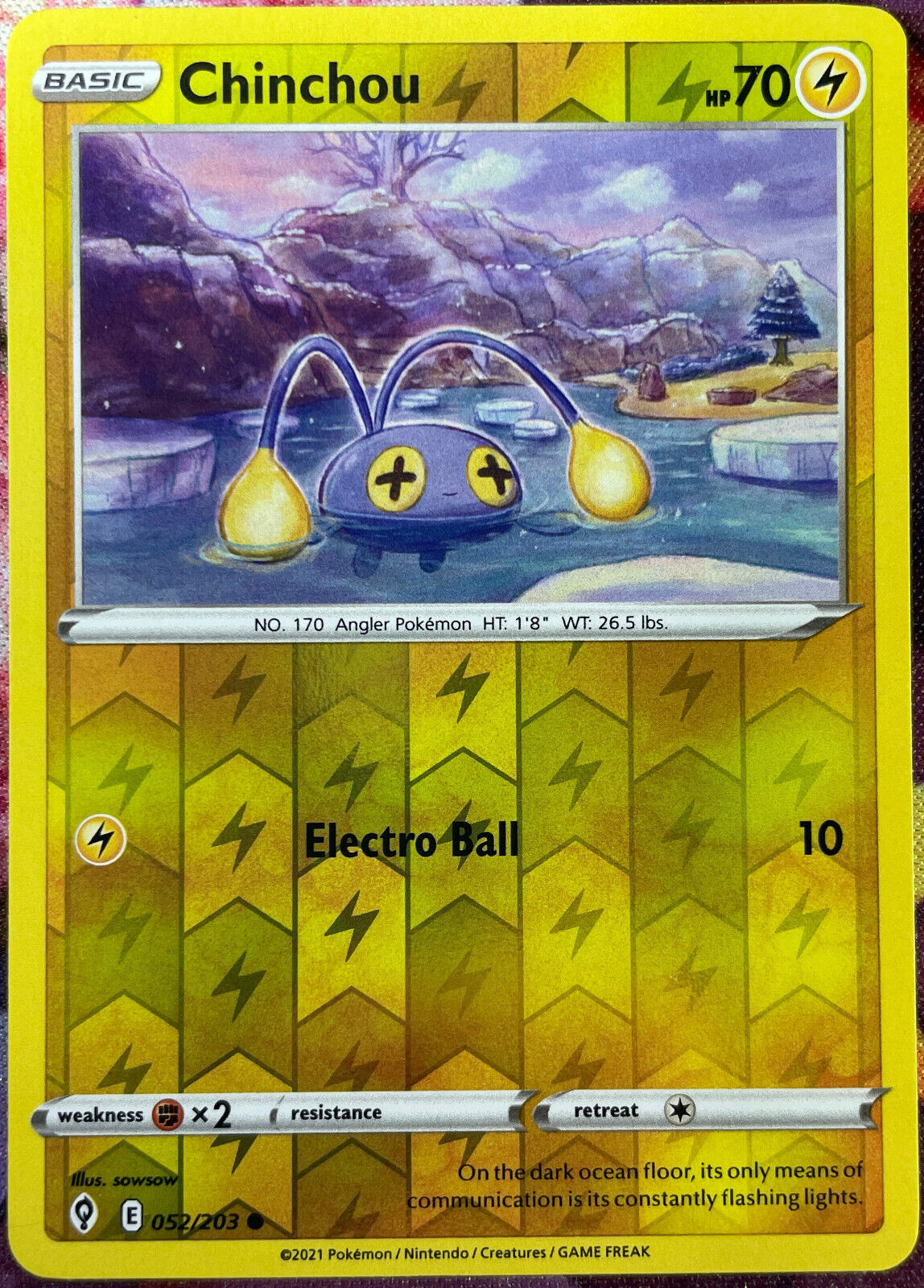 Chinchou Reverse Holo - 052/203 - Evolving Skies Pokemon 2021