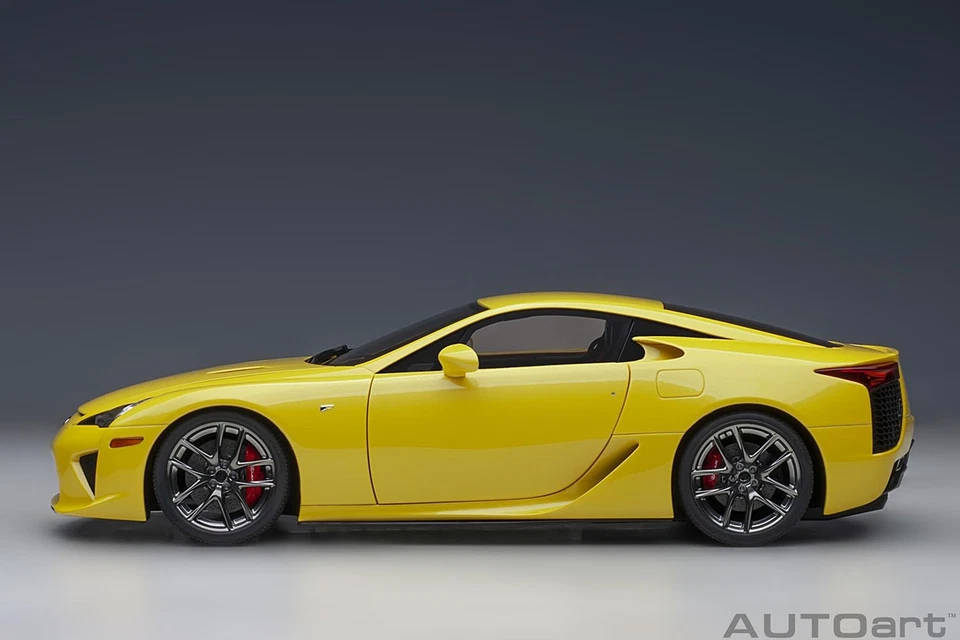 AUTOart 1/18 Lexus LFA Pearl Yellow Model Car Japan - Image 4 of 4
