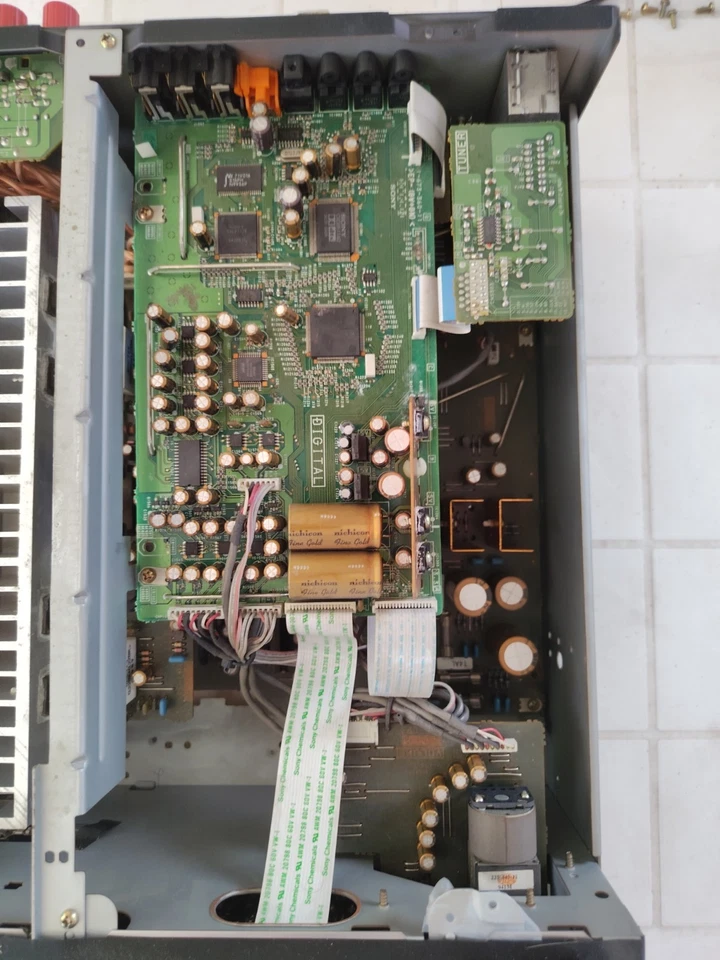 Amplificatore hi fi Ricevitore AV Sony STR-DB930 - Immagine 4 di 4