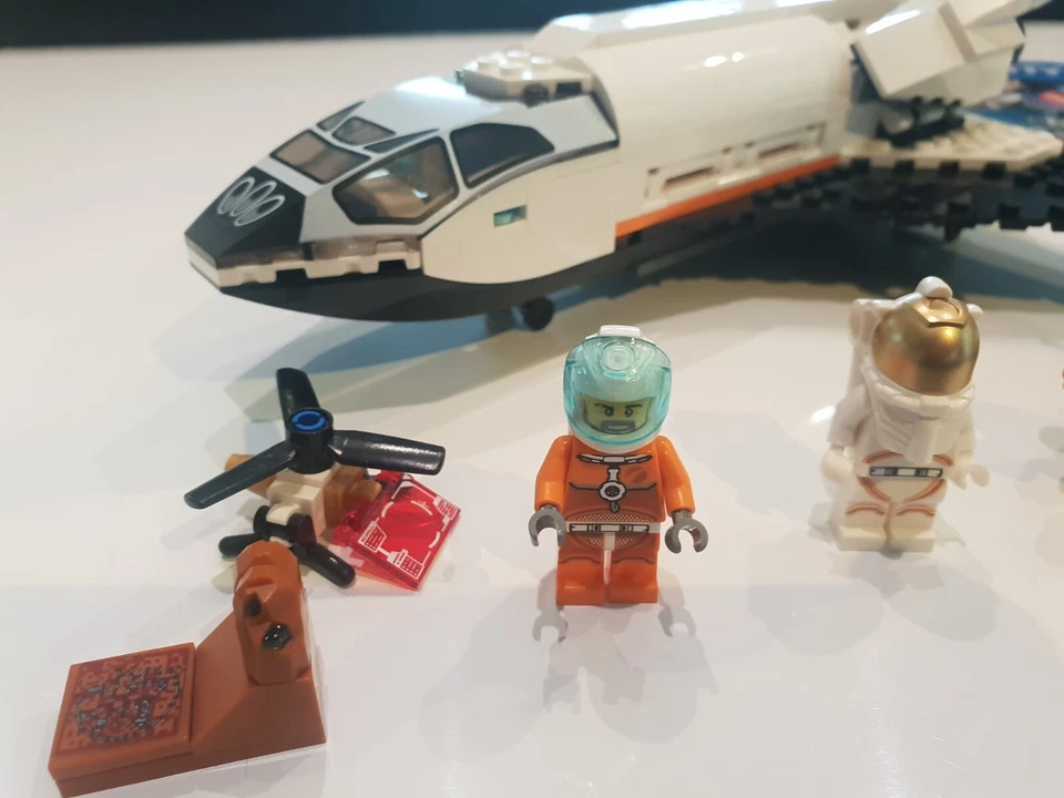 LEGO City 60226 Mars Research Shuttle, photo 2 sur 5