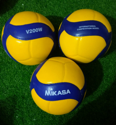 Mikasa V200W Volleyball 2019 FIVB Official Size 5 Indoor/Outdoor - 3 Ball Pack