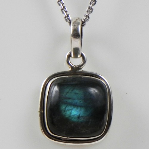Pendentif oxydé en argent sterling 925 avec pierre précieuse