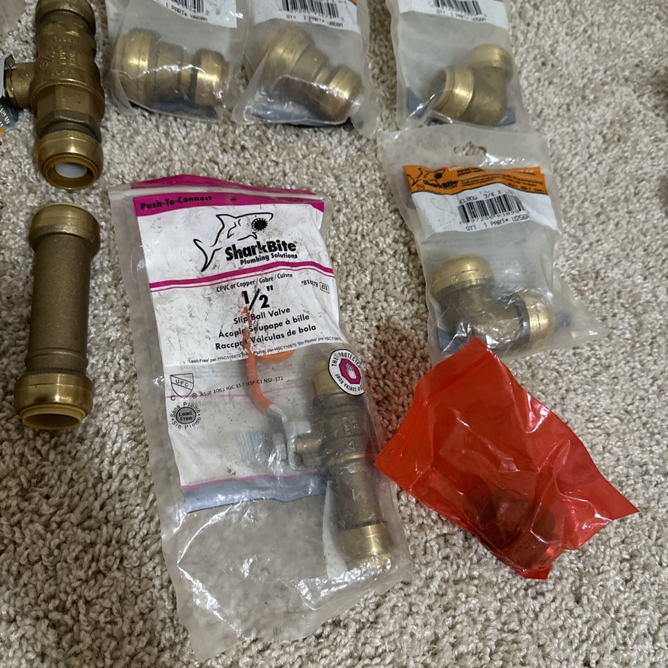 Plumbing Fittings Lot Of 16 Various Couplings, Unions, & Valves (Worth