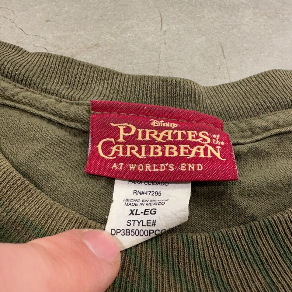 Camisa Piratas del Caribe Jack Sparrow Talla XL Verde En el Fin del Mundo Foto 3 de 4