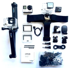 EXCELLENT GO PRO HERO 4 SILVER EDITION 4K ACTION CAMERA BUNDLE & LOTS OF EXTRAS!