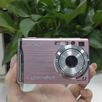 Sony Cybershot DSC-W80 Digital Camera 7.2 MP 3x Optical Zoom
