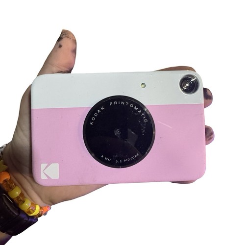 KODAK Printomatic Full-Color Instant Print Digital Camera Zink 2x3" Missing Back