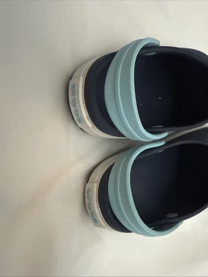 Zuecos cómodos Crocs originales azul marino/verde azulado/blanco - niño talla 12/13 Foto 3 de 4