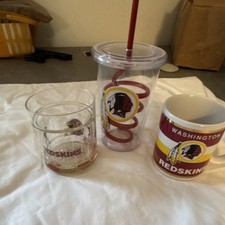Washington Redskins NFL Glass Mug Tumbler Set Burgundy Yellow White