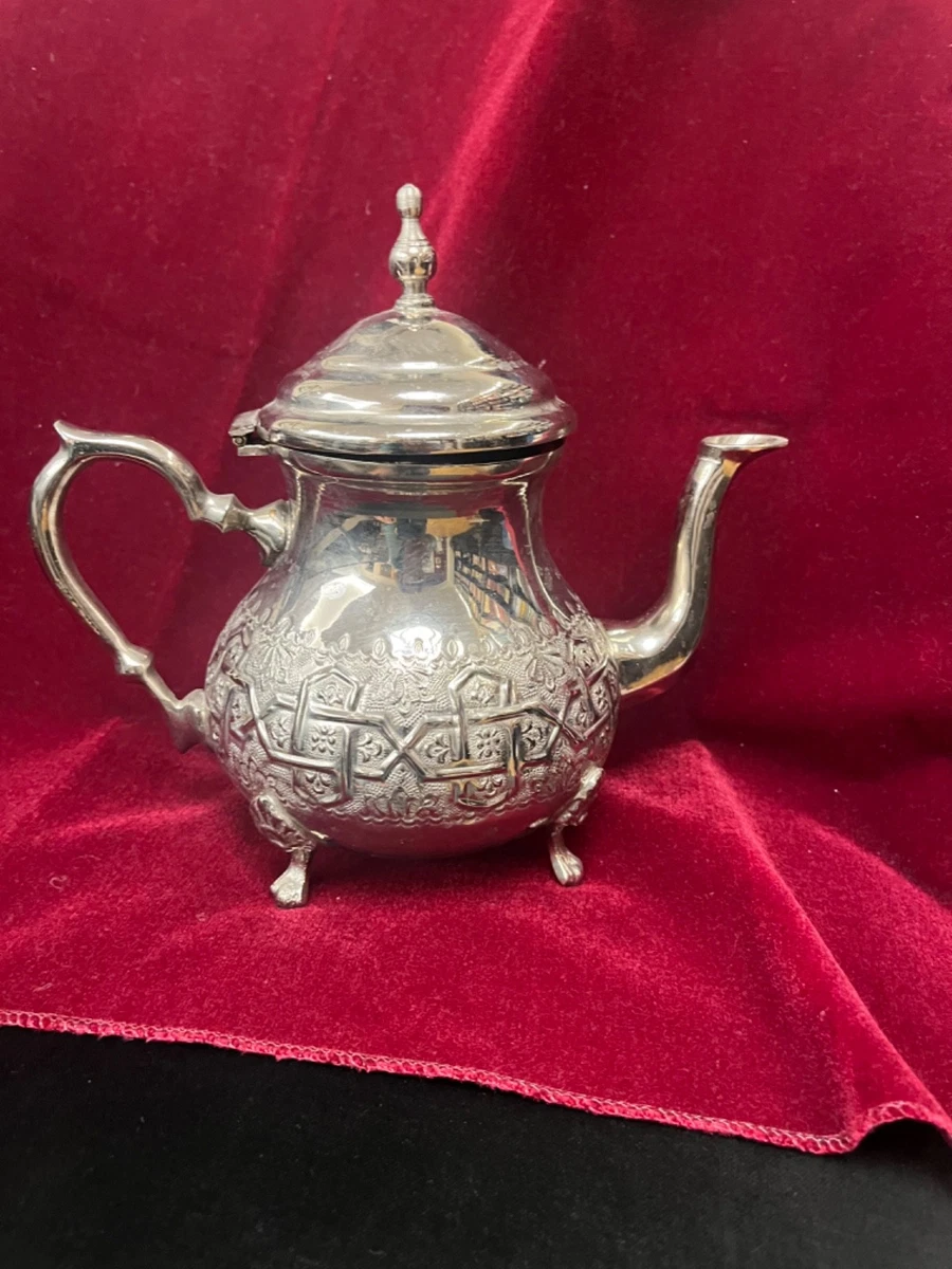 Fishawk Caffettiera Turca Vintage, Teiera Marocchina Set di 6 Squisiti Piatti per Tazze da Tè, Bollitore per Caffè Espresso Set da Portata per Decorazione da Tavola Regalo
