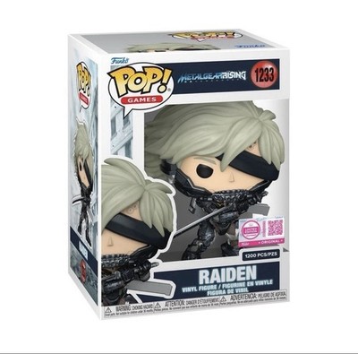 Funko Pop! Raiden / Metalgear Rising with Pop! Protector #1233 LE 1200