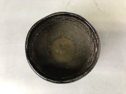 Y7535 Chawan Raku-Ware schwarze Schüssel signierte Box Japan antike Teezeremonie Keramik - Bild 6 von 18