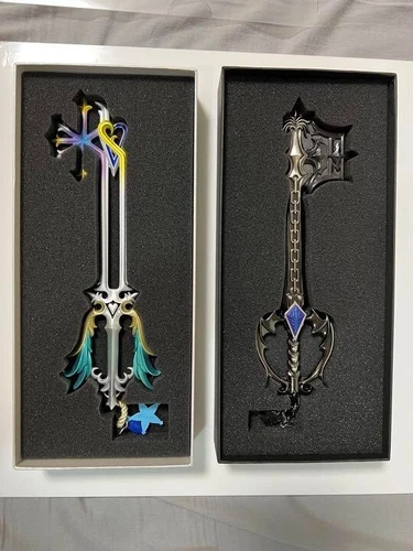 Lot de 2 clés Kingdom Hearts Disney Ambassador Hotel Limited Keyblade Room