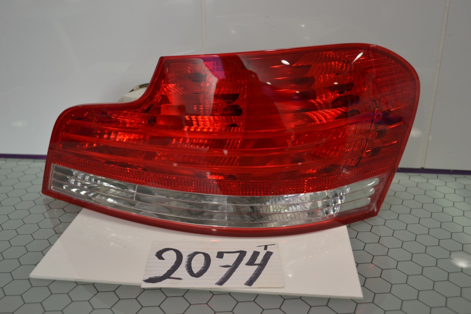 2008 2009 2010 2011 BMW 135 DRIVER Side Tail Light Used Rear Lamp #2074-T 