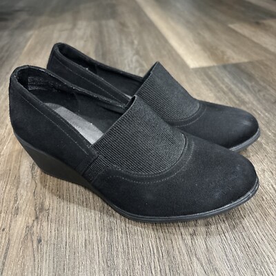 Comfort Plus By Predictions Shoes Women s 7.5 Black Wedge Close Toed Slip On