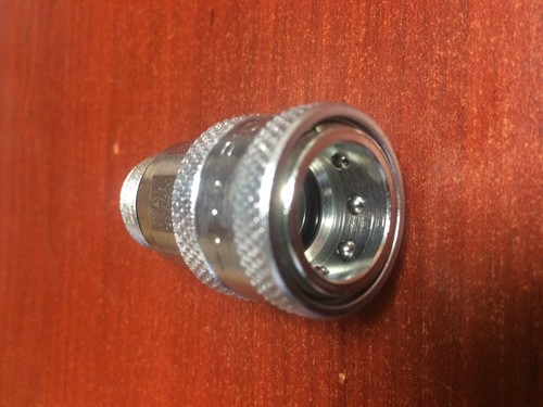 Hydraulikkupplung John Deere AM115139 425,445,455,X465,X475,X485,X495,X575,X585 - Bild 3 von 3
