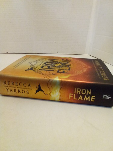 Iron Flame Rebecca Yarros Hardcover - Imagen 7 de 7