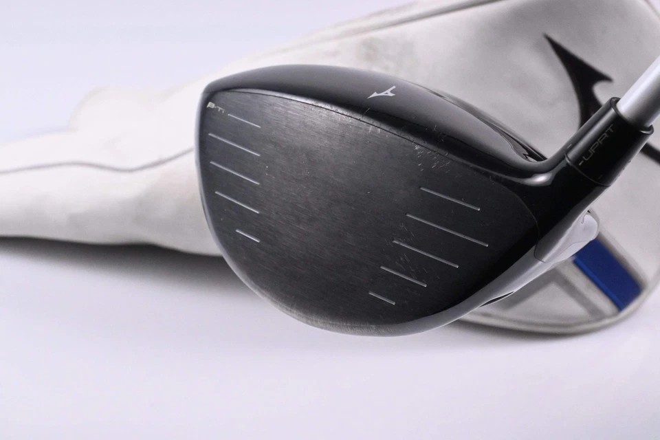 Mizuno ST-Z 220 Driver / 10.5 Degree / Regular Flex Aldila Ascent Red 50 Shaft - Image 4 of 4