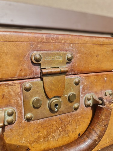 LOUIS VUITTON Antique Vintage Leather Suitcase Case Trunk