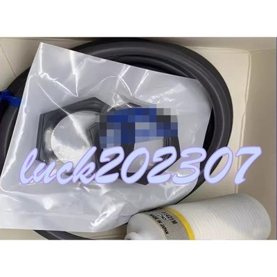 1PC New E2FQ-X10E1 sensor  *vv