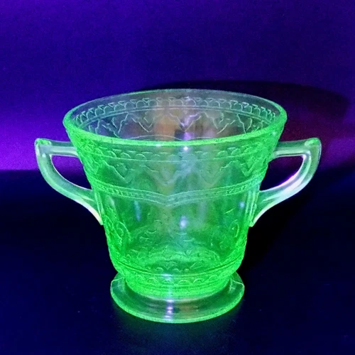 Federal Glass Patrician Spoke Open Sugar Bowl Dish Uranium Green Footed Vintage