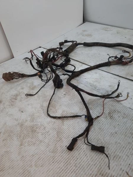Arnés de cables de motor diésel 5,9 L *dañado* se adapta a Ford F650SD 159891 2006 Foto 2 de 4