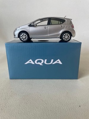 Toyota Aqua NHP10 Early Model Mini Car Silver Metallic 1F7 Unused Toy
