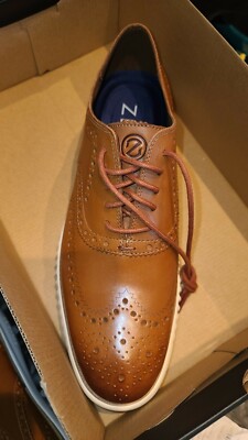 Cole Haan Men display picture 2