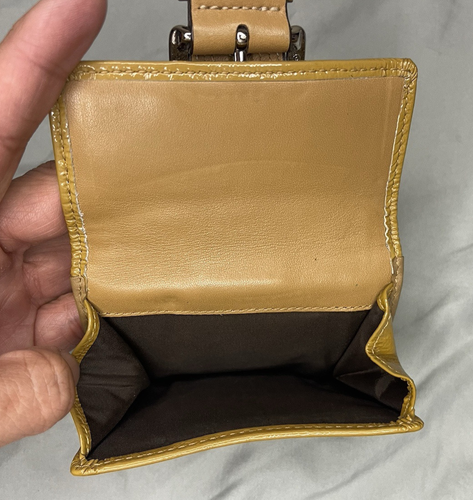 Coach Signature Canvas Patent Khaki Square Wallet late 2000s Silver Buckle - Picture 8 of 9