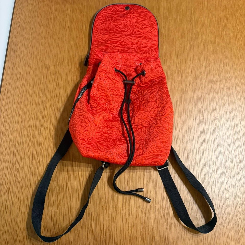 Mochila roja acolchada LeSportsac Colette Foto 3 de 4