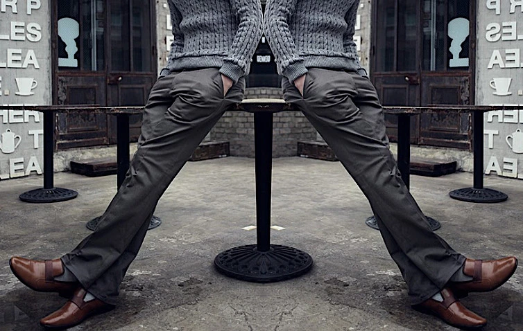 Straight pantaloni deals