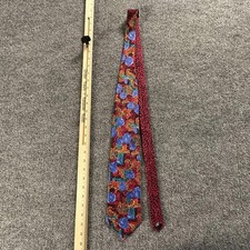 Men's Silk Tie with Colorful Floral and Geometric Pattern 535