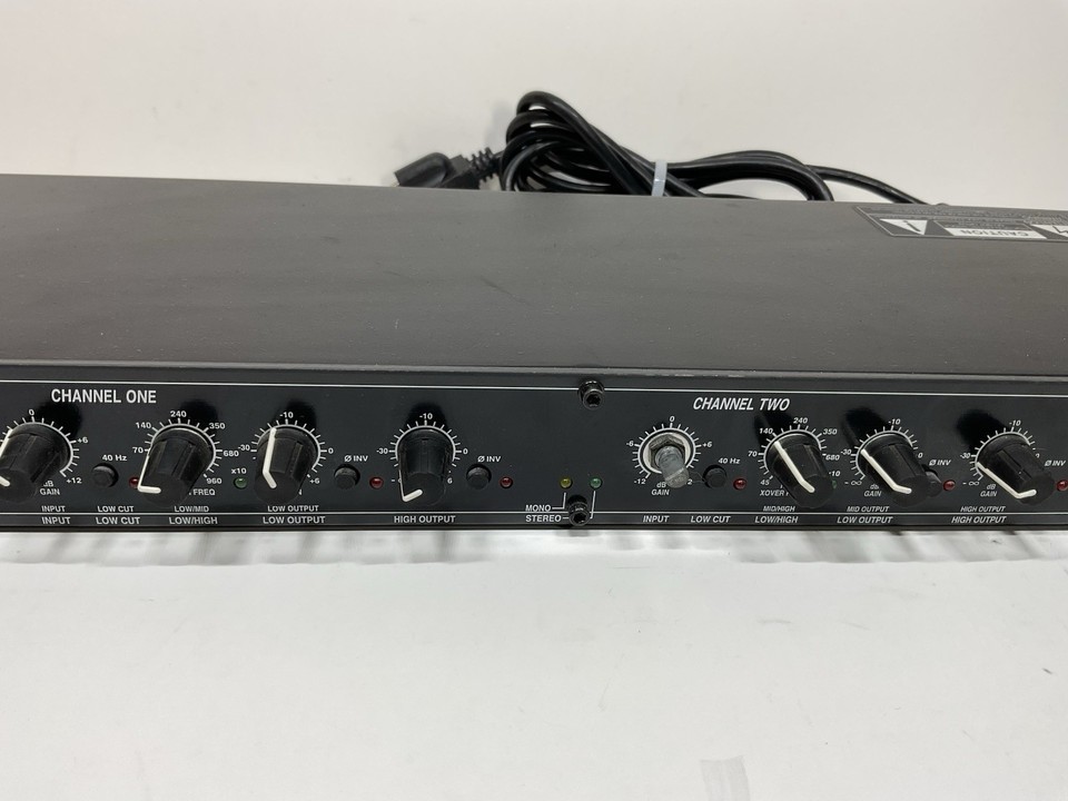 Dbx 234/234xl Stereo 2/3 Way, Mono 4-way Crossover In Accra - Foto 2