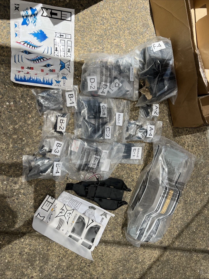 Brand New Horizon Hobby ECX 1/10 AMP RTR 2WD Monster Truck ( Look Pictures ) - Image 3 of 4