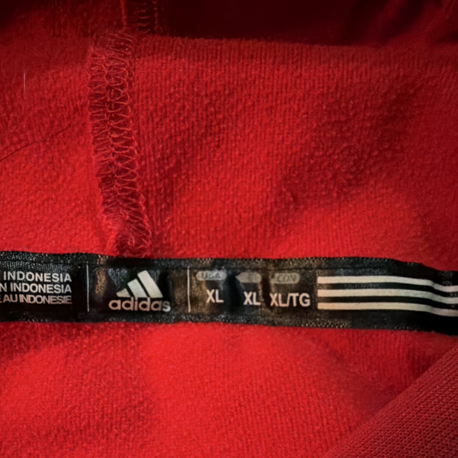 adidas Chicago Bulls Red Hooded Sweatshirt XL Team Apparel NBA Basketball thumbnail 2