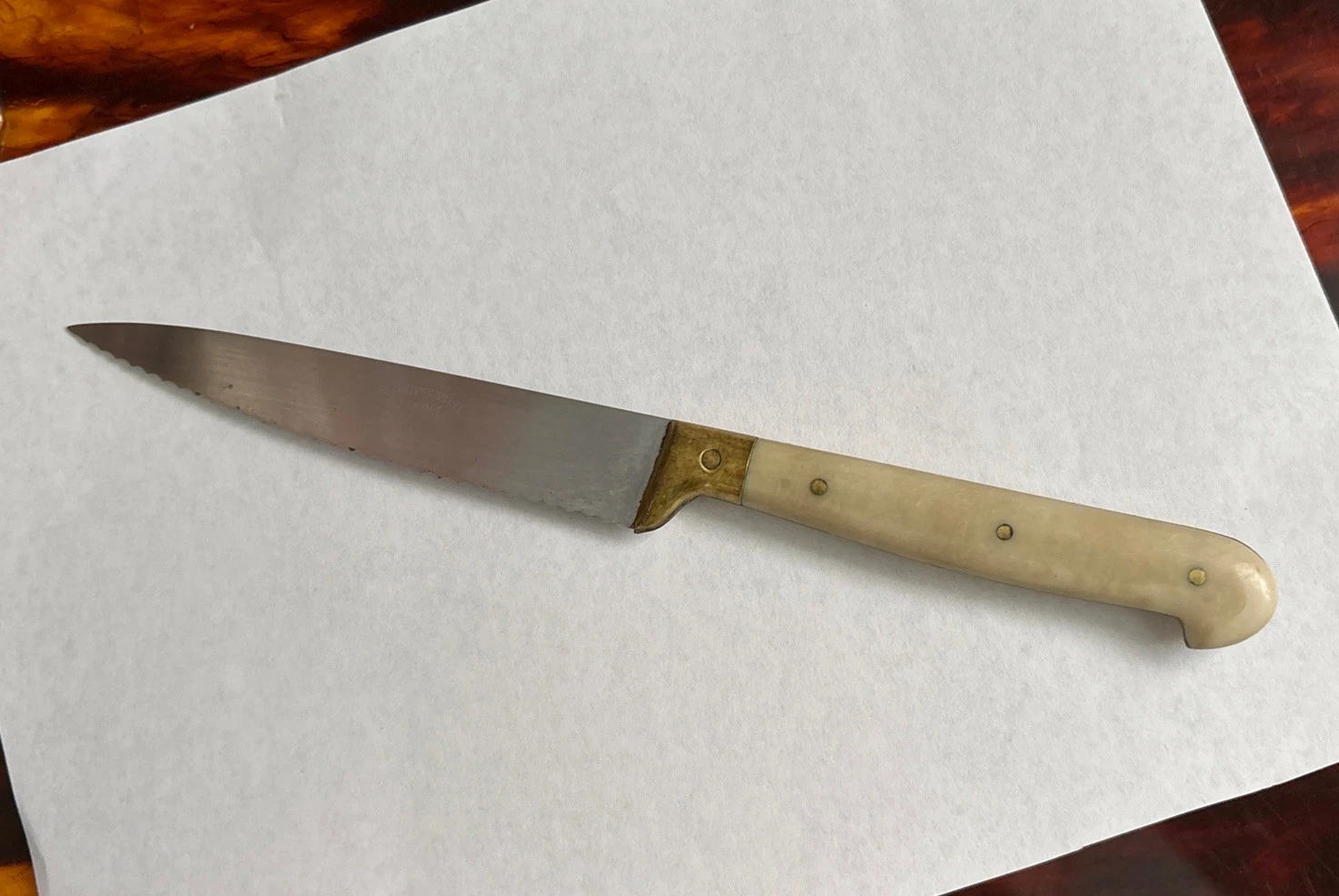 Vintage 3 3/4" Blade *** DEPOSE *** Stainless Serated Knife FRANCE. Exquisite.
