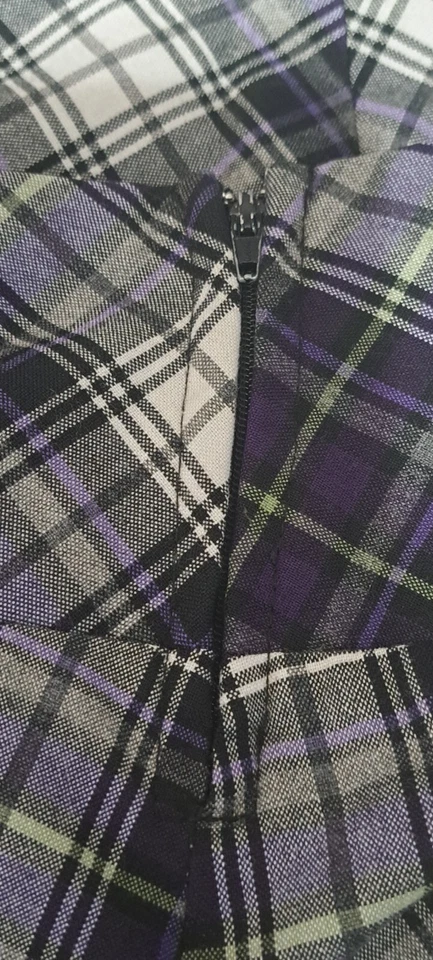 Minifalda grande a cuadros gótica Y2K de colección púrpura punk rock grunge escuela academia Foto 4 de 4