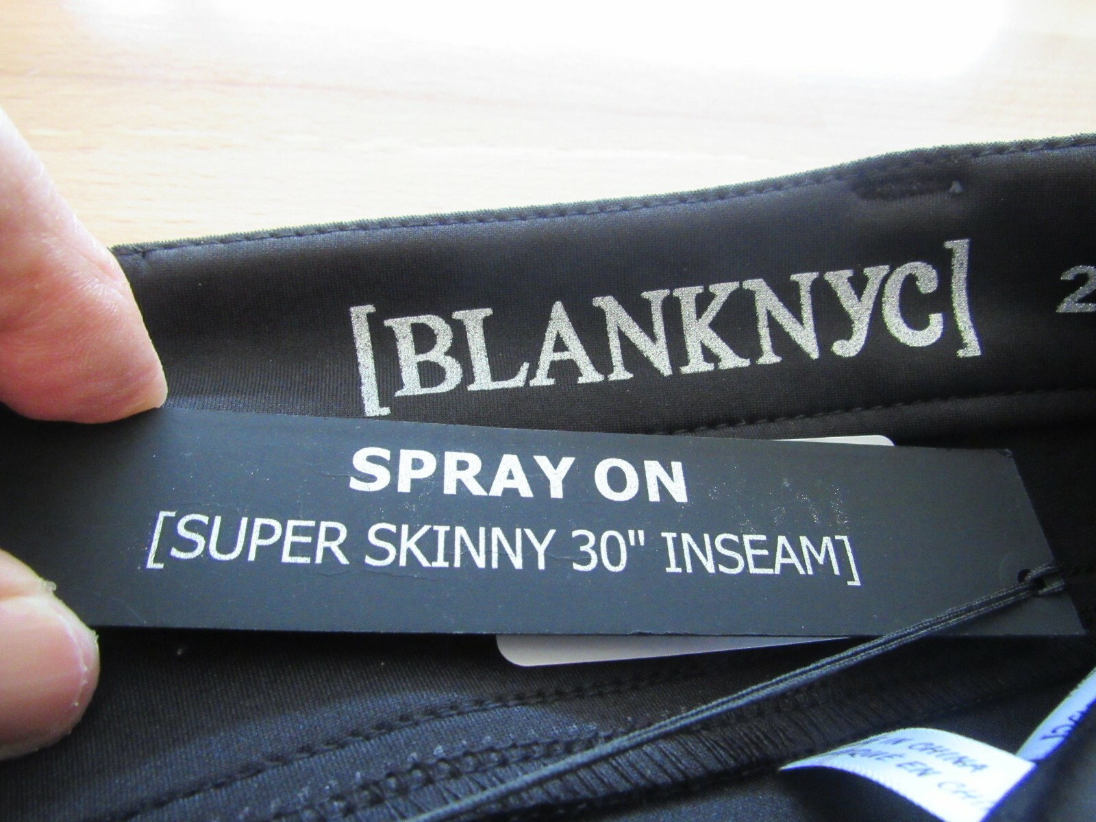 NWT BlankNYC Sprayon Super Skinny Jeans Style 52E-7298C Size 27 Black Inseam 30"
