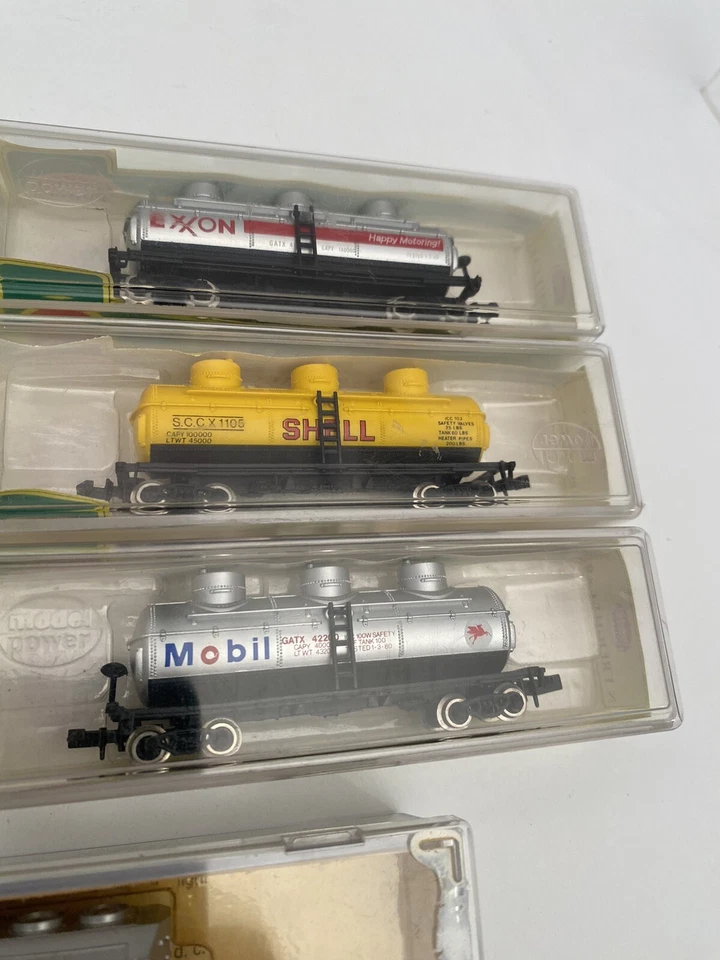 Vtg Model Power N Scale Santa Fe Locomotive 7544 F 40 PH Train 5941 Lot Of 6 - Image 4 of 4