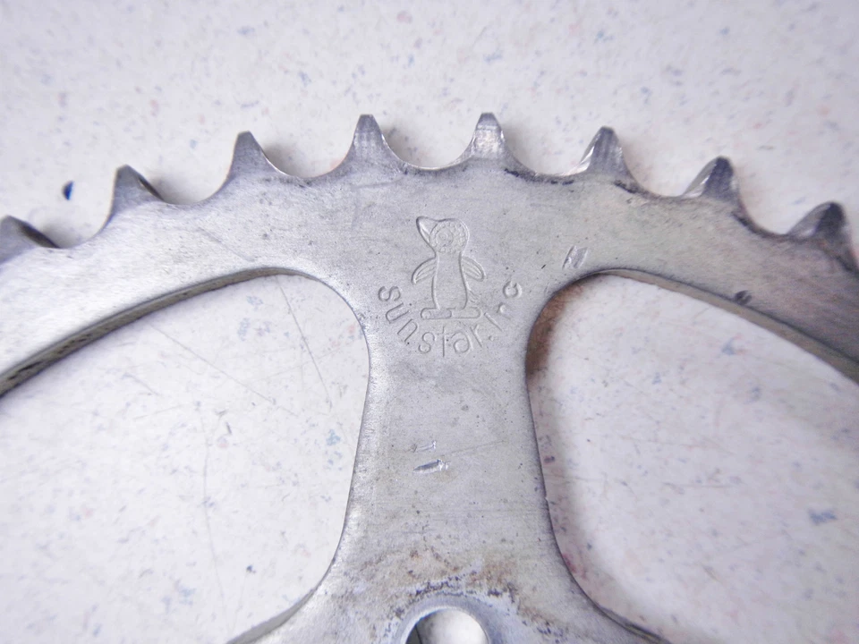 Piñón de accionamiento primario trasero 75 SUZUKI TS100 TS100M HONCHO SUNSTAR 47T Foto 3 de 4