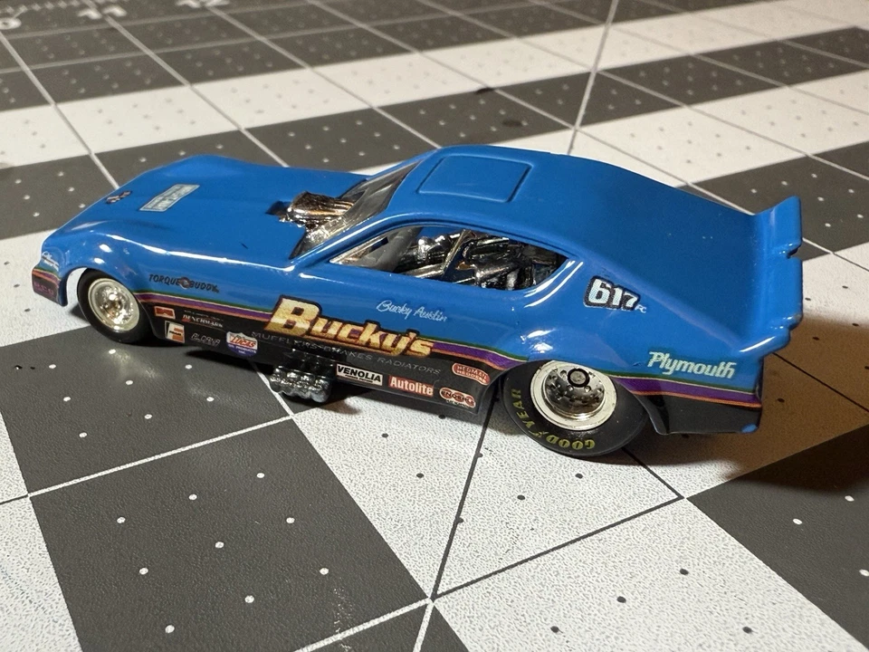 Hot Wheels Plymouth Arrow Northwest Hitter Buckys Drag Strip Demon *Daño de pintura Foto 3 de 4