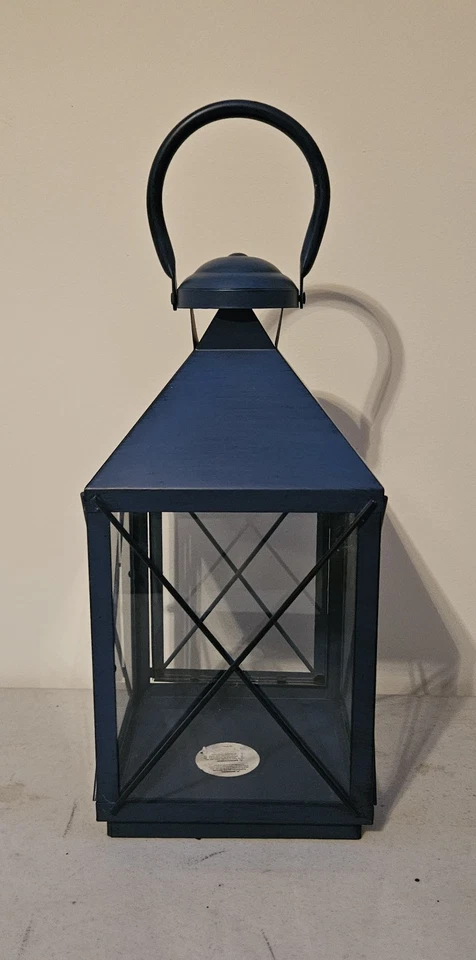 Large 16" Indoor/outdoor Candleholder Lantern - Image 4 of 4